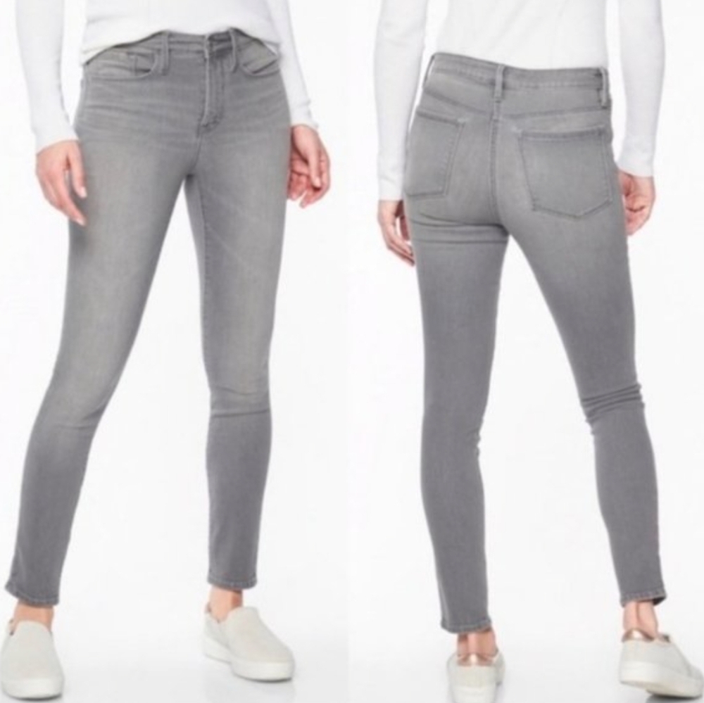 NWT ATHLETA Sculptek Stretch Comfy Slim Leg Jeans Gray Wash
